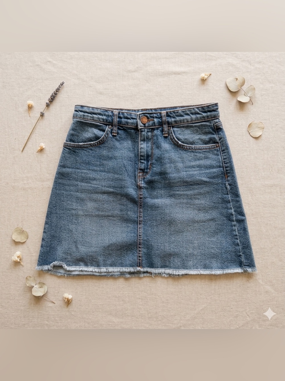 William Rast Washed Blue Denim A-Line Mini Skirt with Raw Hem – Size 26 junior